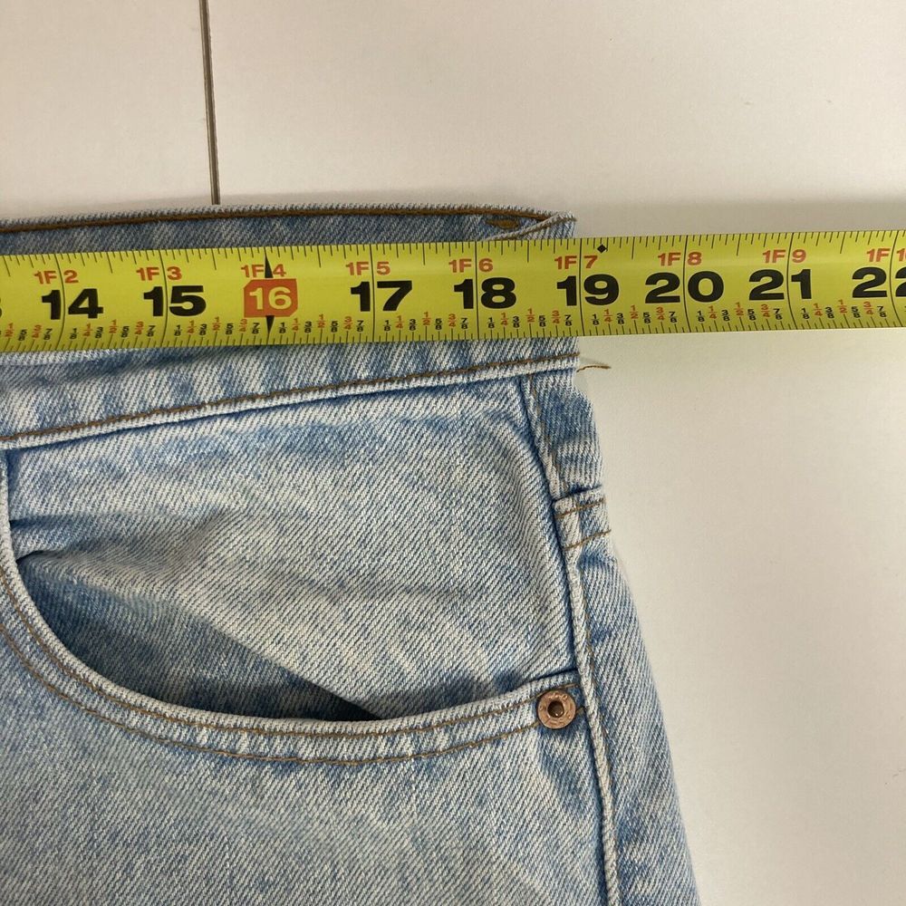 Vintage Levi's 550 Made in USA 1994 38x32 Tapered Leg Relaxed Fit Light Wash 90s - Picture 13 of 15